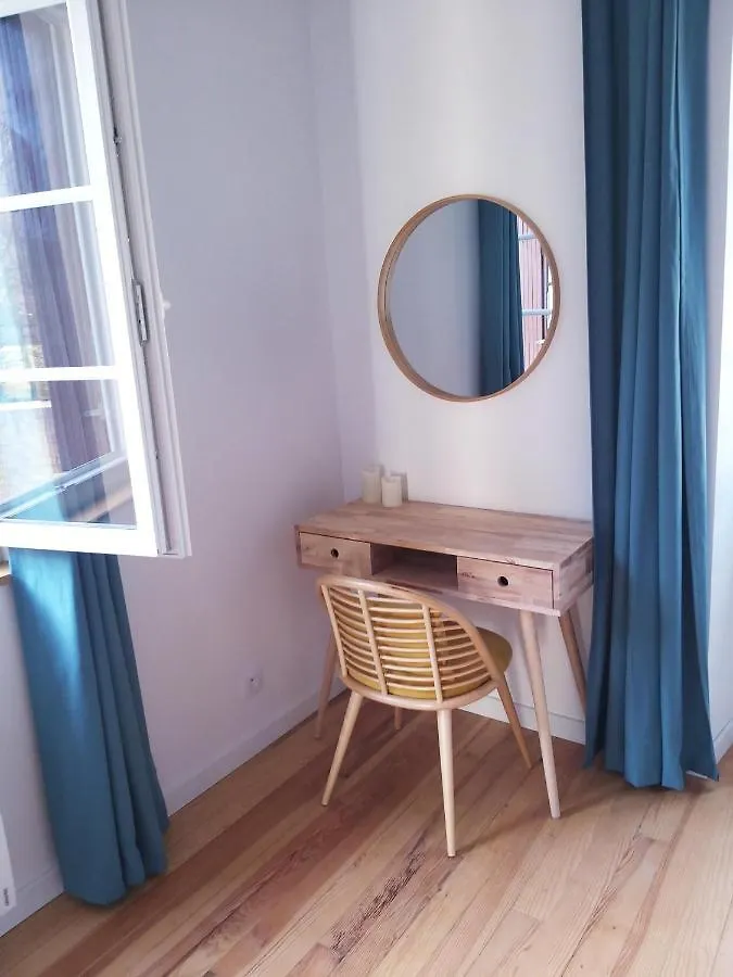 Vue Imprenable Sur La Riviere. Villa Sarrancolin 0*,  France